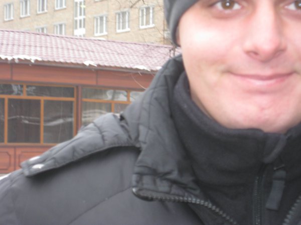 Лужков, уходя, сказал Собянину, что под одним из московских тротуаров зарыт клад (с) Лужков, уходя, сказал Собянину, что под одним из московских тротуаров зарыт клад (с)